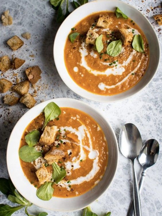 Roasted Garlic and Leek Soup